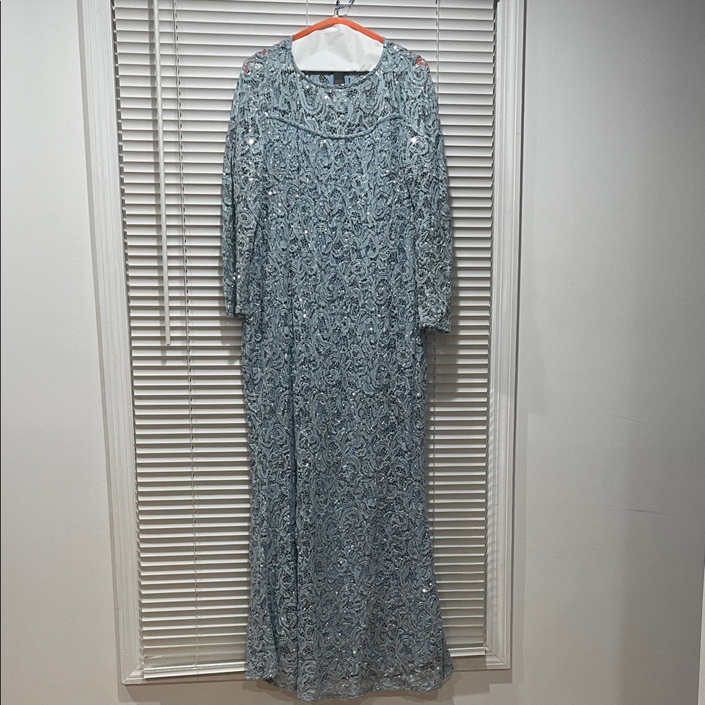 MARINA Long Sleeve Lace Dress in Light Blue